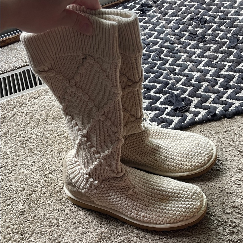 UGG Women's Cream Cable Knit Slippers